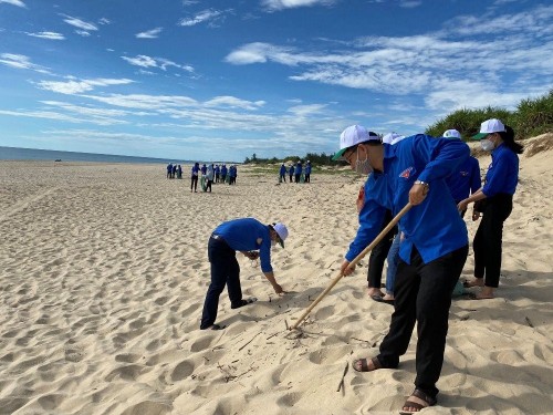 Localities celebrate Vietnam Seas and Islands Week - ảnh 1