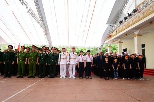 Memorial service, burial ceremony for Party General Secretary Nguyen Phu Trong held  - ảnh 6