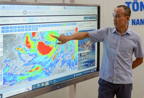 Typhoon Yagi makes a landfall on Quang Ninh, Hai Phong - ảnh 2