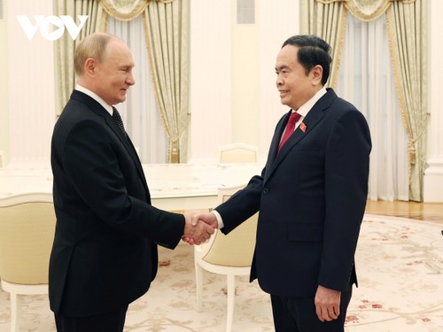 Vietnam, Russia vow stronger cooperation  - ảnh 1