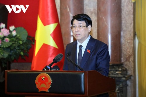 Ceremony held to hand over work of State President - ảnh 3