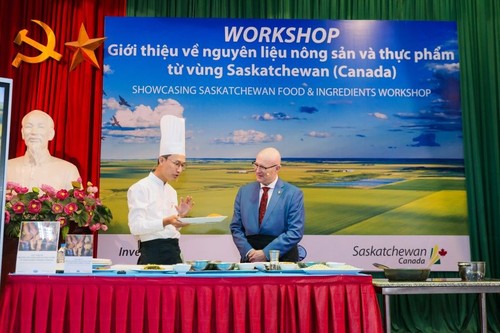 Saskatchewan's image promoted in Vietnam - ảnh 2