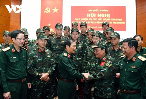 Vietnam People's Army deploys rescue team to Myanmar - ảnh 1