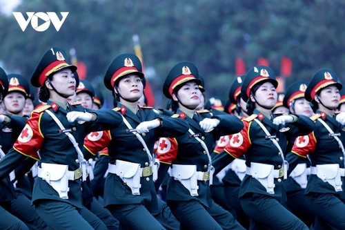 Vietnam welcomes international leaders, delegates to celebrate national reunification anniversary - ảnh 1