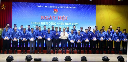 Workers' Month 2025 honors and supports workers - ảnh 1