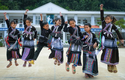 Vietnam to invest more in ethnic minority, mountain areas - ảnh 1