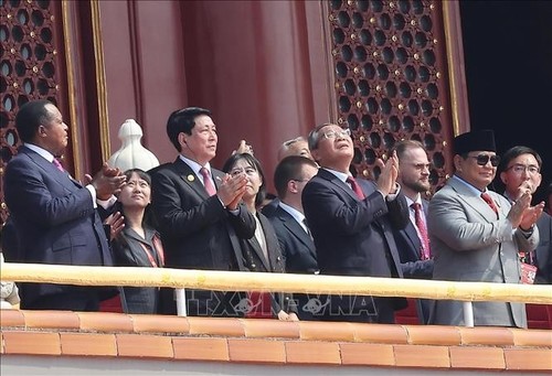 President attends military parade marking 80th anniversary of world's victory over fascism - ảnh 1