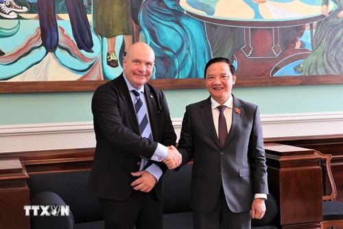 Danish businesses vow long-term investment in Vietnam - ảnh 1