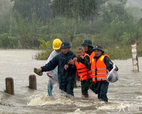 All resources mobilized to save lives amid severe flooding - ảnh 1