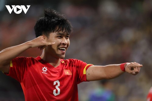 SEA Games 33: Vietnam defeat Thailand to claim men's football gold medal, PM sends congratulations - ảnh 2