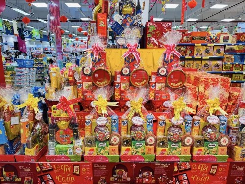 Lunar New Year 2026 gift market comes alive - ảnh 2