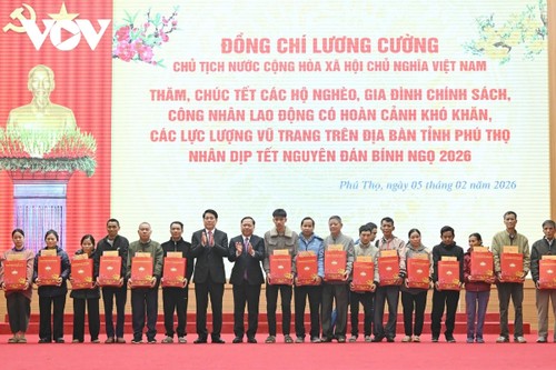 State President pays Tet visit to Phu Tho province - ảnh 2