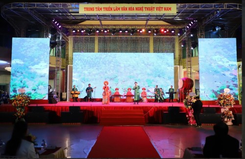 Vietnam’s Spring Festival 2026 opens in Hanoi - ảnh 2