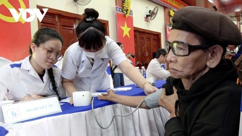 Economic growth coupled with social security - ảnh 1