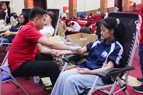 Voluntary blood donation – a meaningful act during Youth Month - ảnh 1