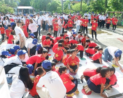 Khơi dậy lòng nhân ái, lan toả yêu thương trong thanh niên kiều bào - ảnh 3