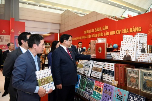 제14차 베트남 당 대회 맞아 기록물 및 도서 전시 행사, 1월 26일까지 다낭시에서 개최 - ảnh 1