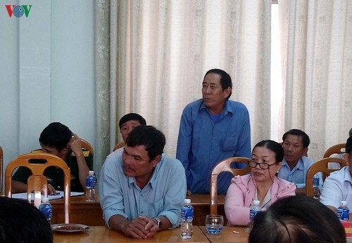 Pescadores de Binh Thuan determinados a aferrarse a aguas nacionales - ảnh 1