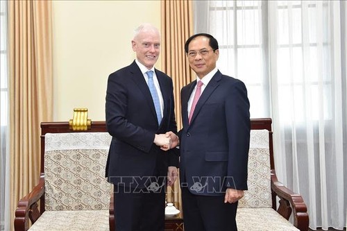 Vietnam y Canadá fortalecen cooperación multifacética - ảnh 1