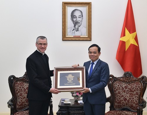 Vietnam respeta y garantiza los derechos a la libertad de religión y creencias  - ảnh 1