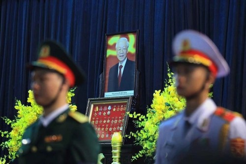 Funeral de Estado de Nguyen Phu Trong acapara atención de medios internacionales - ảnh 1