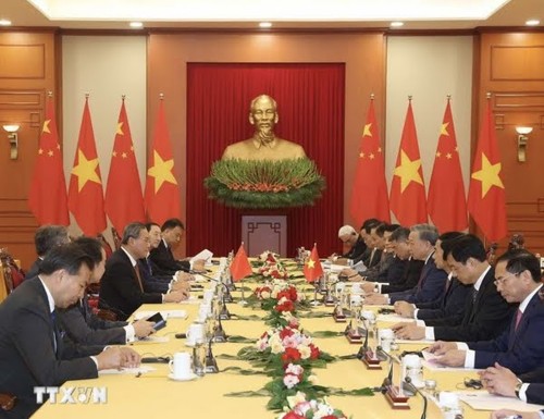 Visita oficial del premier chino a Vietnam: Por elevar las relaciones bilaterales a una nueva fase de desarrollo  - ảnh 1