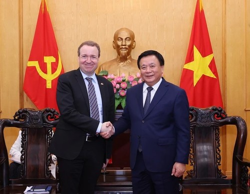 Vietnam y Dinamarca refuerzan la cooperación en investigación política - ảnh 1