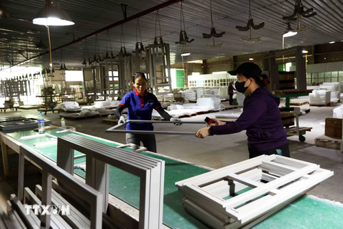 Sector manufacturero de Vietnam se recupera con fuerza en marzo - ảnh 1