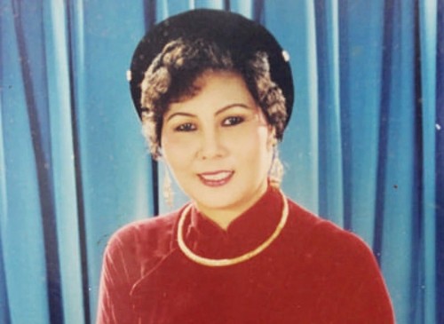 Artista del pueblo Kim Dung: Recitadora de poesía dorada de las emisiones artísticas de VOV - ảnh 1