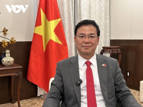 La visita oficial del Primer Ministro japonés a Vietnam impulsará con fuerza las relaciones bilaterales - ảnh 1