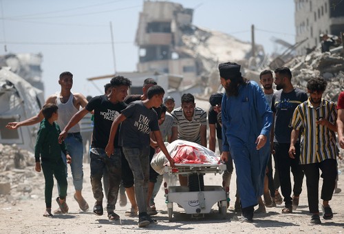 Israel intensifica los ataques en tres frentes simultáneos - ảnh 1