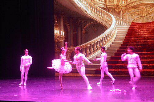 El regreso del Ballet Nacional de Cuba a Vietnam: símbolo cultural de una amistad duradera - ảnh 1