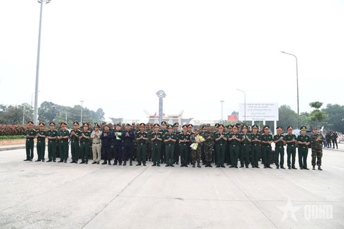 Vietnam recibe a la delegación militar de Camboya para el desfile del Día Nacional - ảnh 1