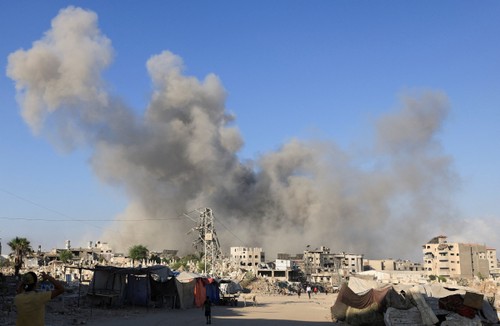 Israel lleva a cabo múltiples ataques aéreos en Siria - ảnh 1