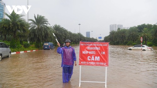 Provincias del norte se movilizan ante las inundaciones tras el tifón Matmo - ảnh 1