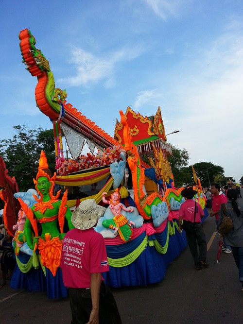 ชุดภาพถ่ายเกี่ยวกับเทศกาลบุญบั้งไฟจากท่าน Nguyễn Văn Tẹo - ảnh 4