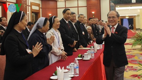 ชาวคริสต์สามัคคีเพื่อมีส่วนร่วนต่อภารกิจการสร้างสรรค์และพิทักษ์รักษาปิตุภูมิ - ảnh 1