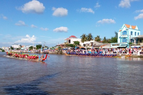 งานวันวัฒนธรรม การกีฬาและการท่องเที่ยวชนเผ่าเขมรครั้งที่ 10 - ảnh 1