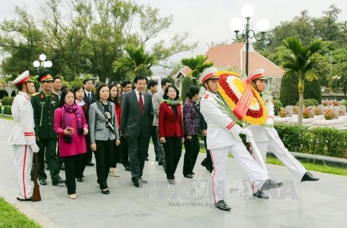 หัวหน้าคณะกรรมการรณรงค์มวลชนส่วนกลางเยือนจังหวัดเดียนเบียน - ảnh 1