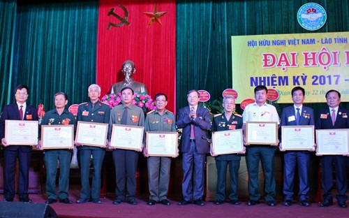 สมาคมมิตรภาพเวียดนาม – ลาวสาขาจังหวัดหายเยืองสานต่อ พัฒนาและมีส่วนร่วมทำนุบำรุงความสามัคคีระหว่างเวียดนามกับลาว - ảnh 2