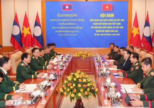 มิตรภาพที่ยิ่งใหญ่ระหว่างเวียดนามกับลาวมีความสำคัญต่อภารกิจการสร้างสรรค์และปกป้องปิตุภูมิของแต่ละประเทศ - ảnh 1