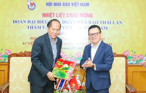 สื่อไทย-เวียดนามกระชับมิตรภาพ มุ่งส่งเสริมสื่ออาเซียนที่เป็นหนึ่งเดียวและมีประสิทธิภาพ - ảnh 3
