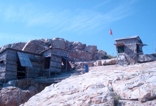 Die Schwalben-Insel: ein beliebtes Reiseziel in Khanh Hoa - ảnh 1