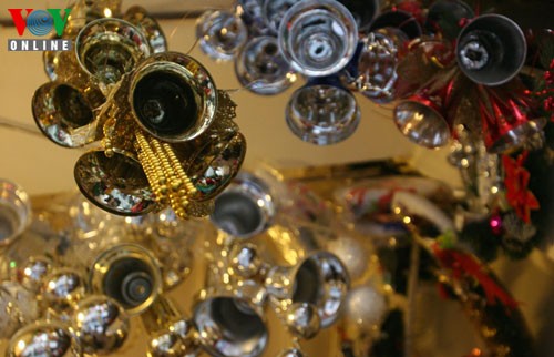 Weihnachten in der Kirchengemeinde An Lap  - ảnh 1