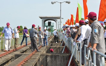 Eröffnung der Beratungskonferenz der Geberländer für Vietnam - ảnh 1