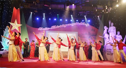 65. Jahrestag der vietnamesischen Kriegsinvaliden und gefallenen Soldaten - ảnh 1