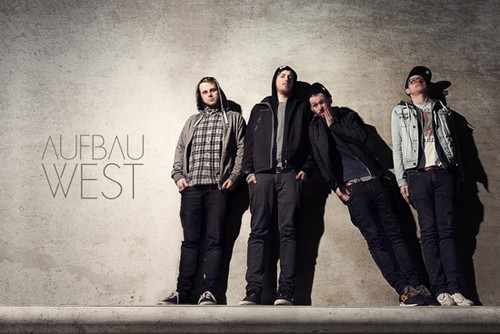 Die Popband “Aufbau West” gewinnt das Herz vietnamesischer Musikliebhaber - ảnh 1