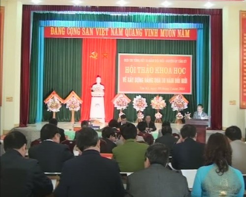 Wissenschaftliches Forum über Parteiaufbau nach 30 Jahren des Erneuerungskurses - ảnh 1