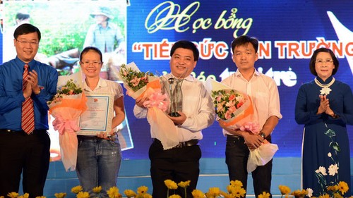 Aktionen zum bevorstehenden Gründungstag des kommunistischen Jugendverbands Ho Chi Minh - ảnh 1