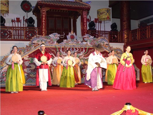 Hue-Festival 2014: vielfältige Kunst- und Darstellungsarten - ảnh 1